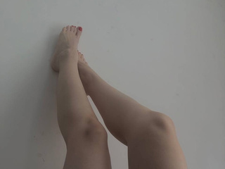 legs / feet
