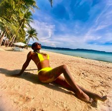 EBONY_ROXY