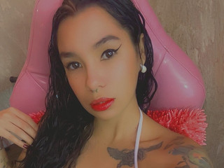 hot lunna