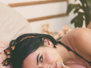 Do you want to see beyond my sweetness?