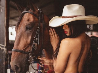 on horseback life is better