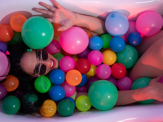 You like to play with balloons
