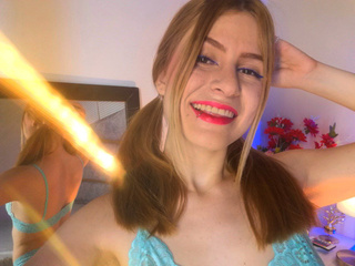 girl in blue
