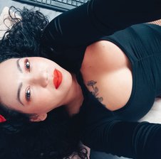Eliza-Gomez