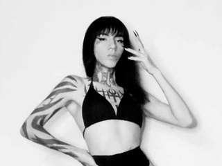 Miss wolf🖤🤍