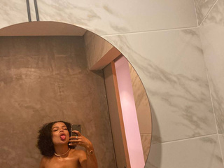 So sexy on the mirror
