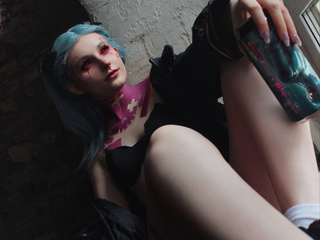 Rebecca cosplay