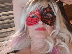 الصورة الرمزية لـMissLuluDivine
