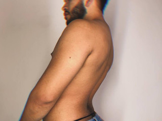 PUBLIC PICTURE