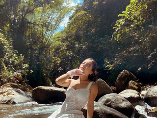 Behind cams in the river 💚🌳