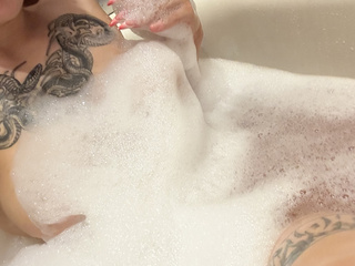 I bathe with foam