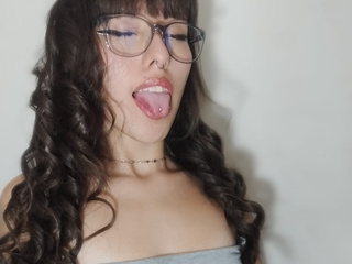 me again🖤