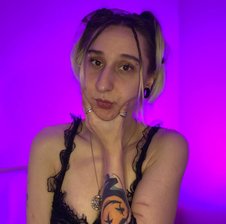 Lana_Wei