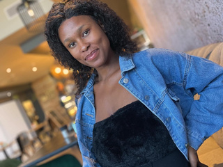 Daily on Jean Jacket 😚