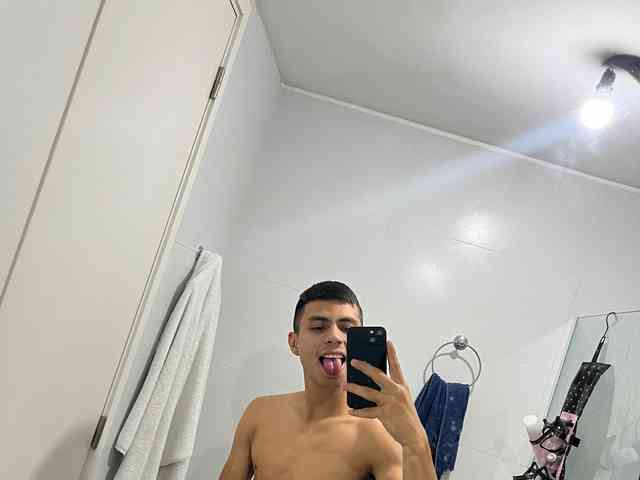 hotcamguy