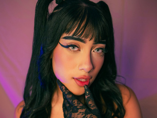 Roxy Love