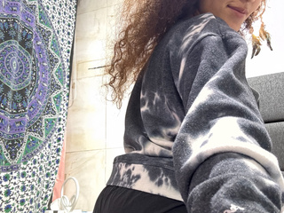 Does my ass look good in these pants