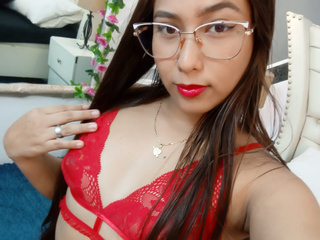 I leave you a photo so you can remember my sexy bo