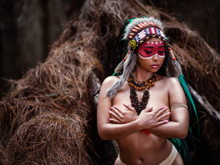 SEXY INDIGENOUS