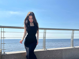 it's me on the embankment