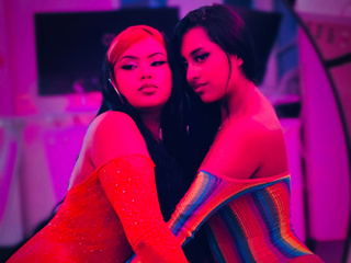 girls hot