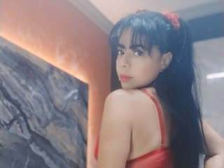 All in red lady!!