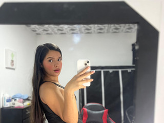 SOFI HOT