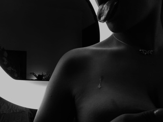 I love this picture🌑