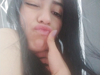 More kisess