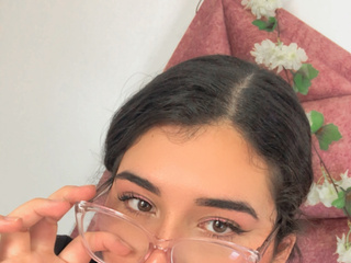 Zoe 👓😎🤓