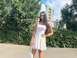 Meeee2