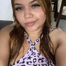 NathalySaeenz