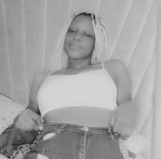 SexyDella1