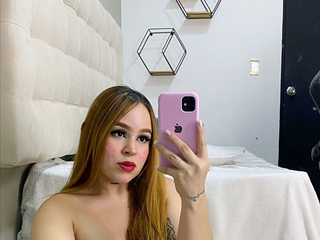 in my mirror🩷