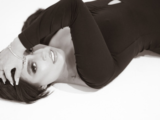 B & W