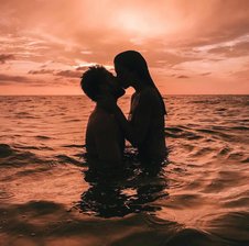 Hotcouple9000