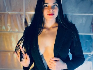 elegant girl🥰