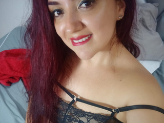 brunette bomb