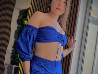 LATINA CUTE