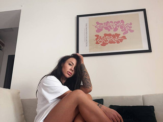your flexing girl
