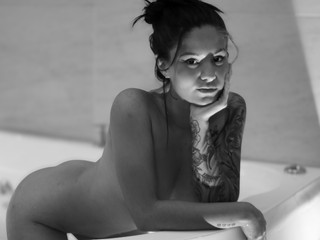 naked in black and white