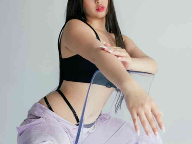MiaKay