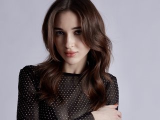 -Vivian-