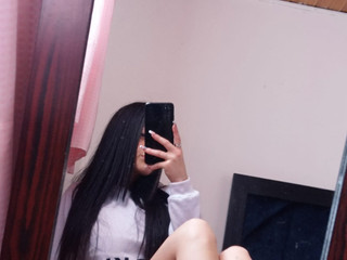 Fall in love with his figure💘