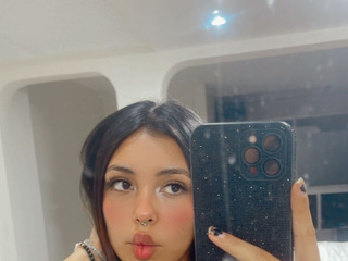 Alina x 22