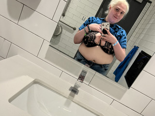 04/26/25 - Naughty Work Selfies