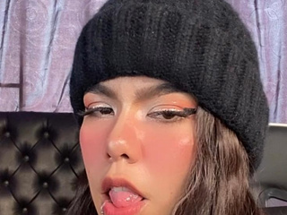 🍁__-_