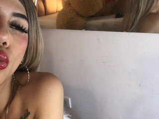 Hot love 🔥