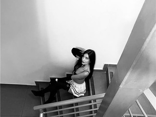 Moody black and white sensual 💋🤍