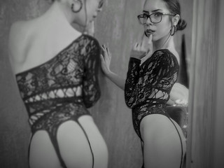 Elegance wrapped in sensuality❤️